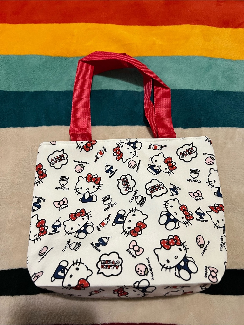 Hello Kitty Hand Bag ✨NWOT ✨